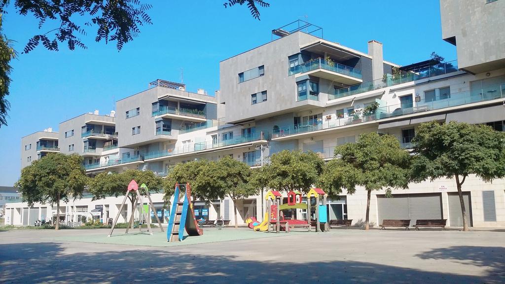 Alexandra'S Beach-Port Badalona Chambre photo