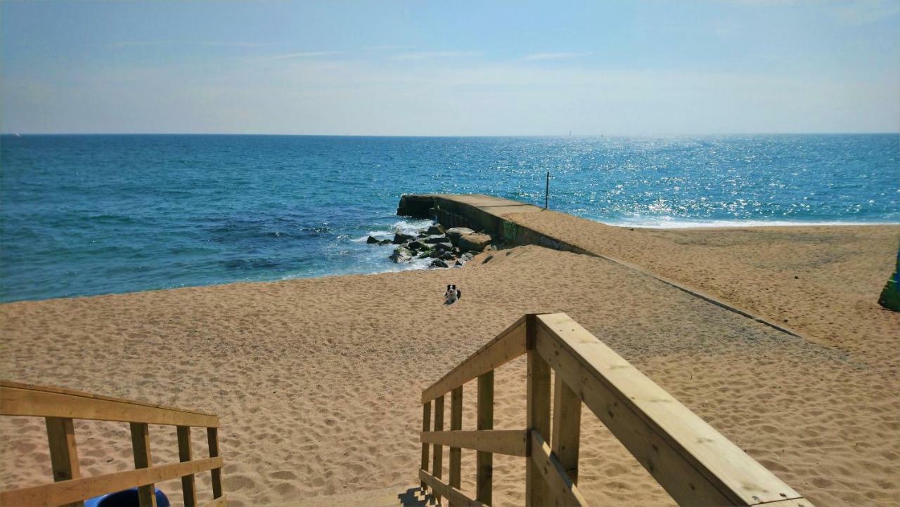 Alexandra'S Beach-Port Badalona Extérieur photo